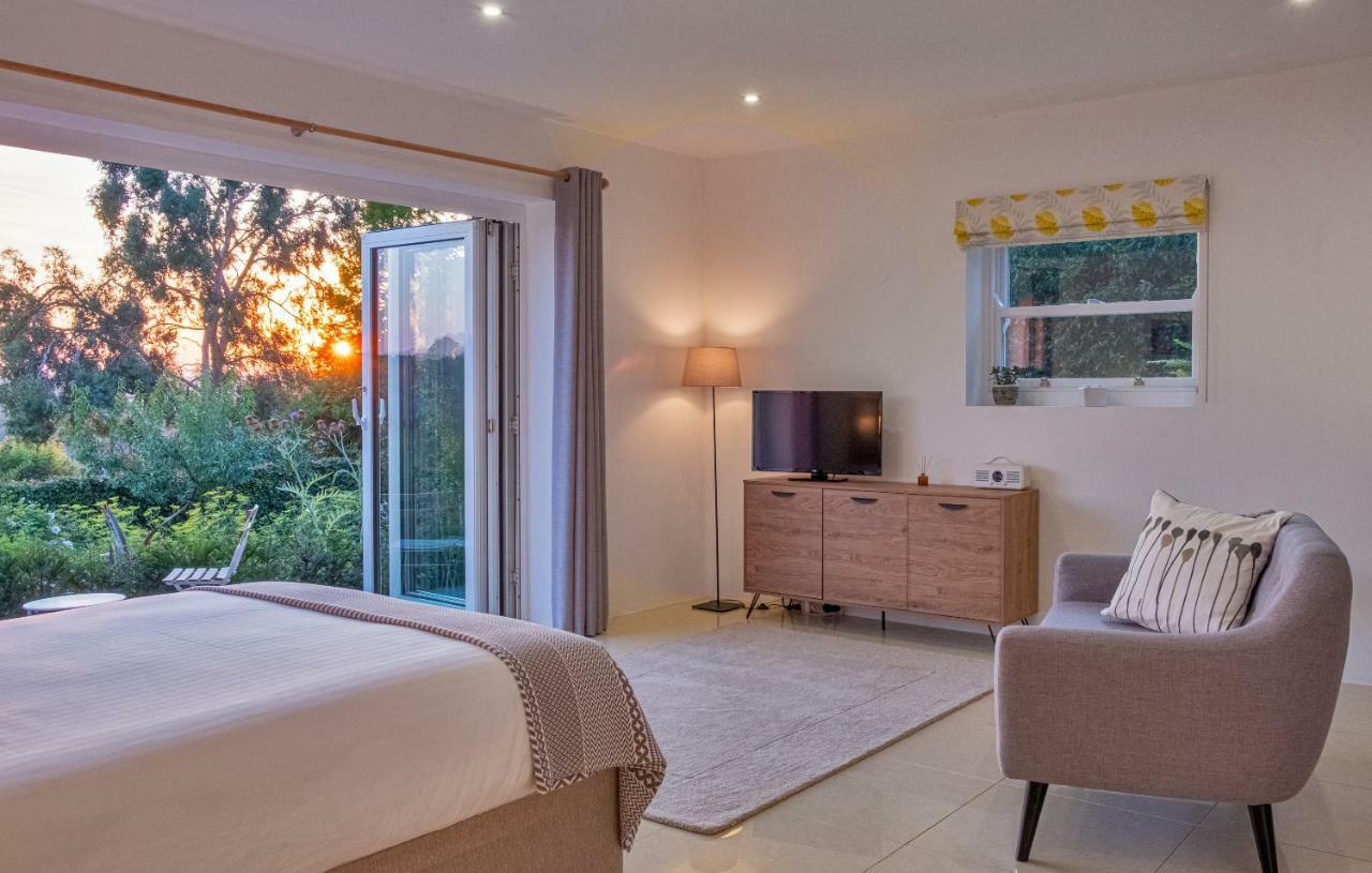 Meadow Cottage Bed & Breakfast Hawkhurst Bagian luar foto